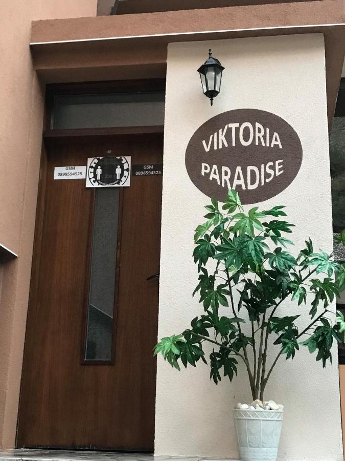 Viktoria Paradise Devin Buitenkant foto